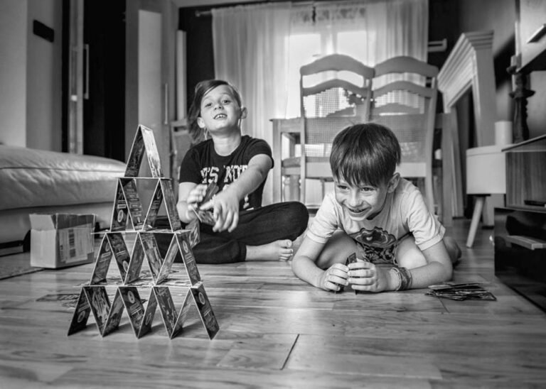 the-fun-of-childhood-at-home-house-of-cards-Lifestyle-Mansfield-Photographer