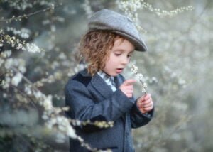 white-spring-fine-art-boy-portrait-photography