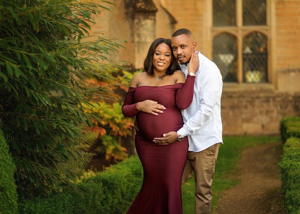Embracing the beauty of pregnancy with maternity photos